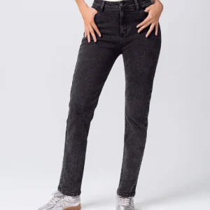 The High-Waisted Mom Jean